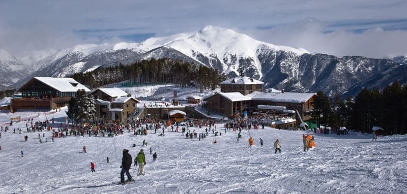 Pal-Arinsal ski area landscape
